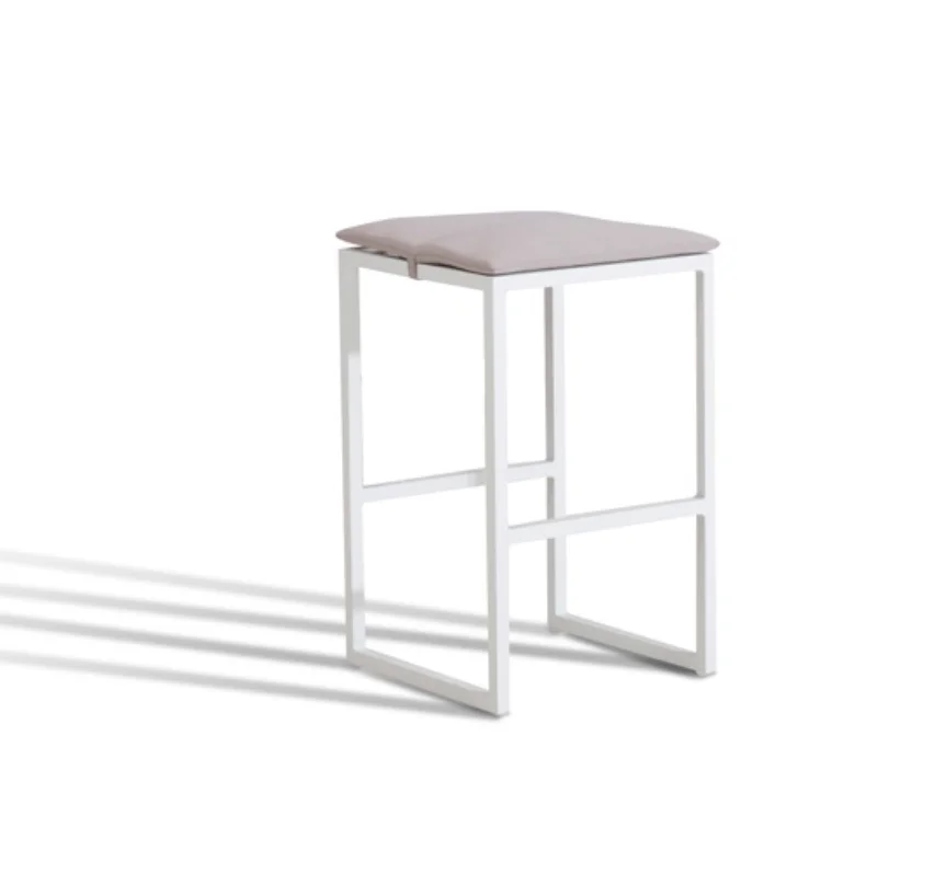 Modern design Outdoor garden Rattan bar table and chair set  patio wicker backyard dining set