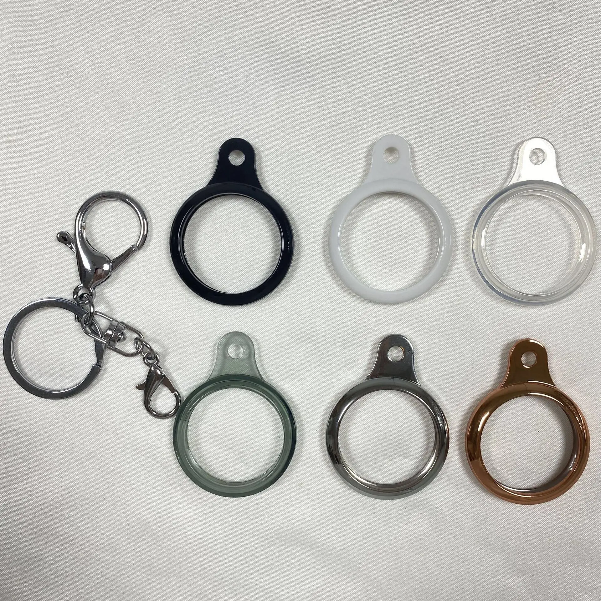 
For Apply to Apple Airtag locator TPU housing with metal hook anti-loss tracker housing 