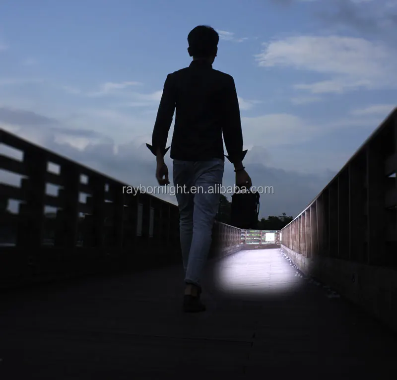 CCTV Camera solar LED Flood Light 100w 200w 300w 400w for Commercial Residential Parking Lots Bike Paths Walkways Courtyard