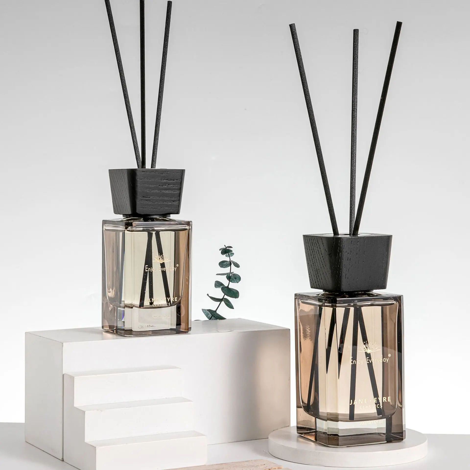 Shenzhen Manufacturers liquid essential oil rattan aromatherapy home bedroom fragrance purification aromatic toilet perfume