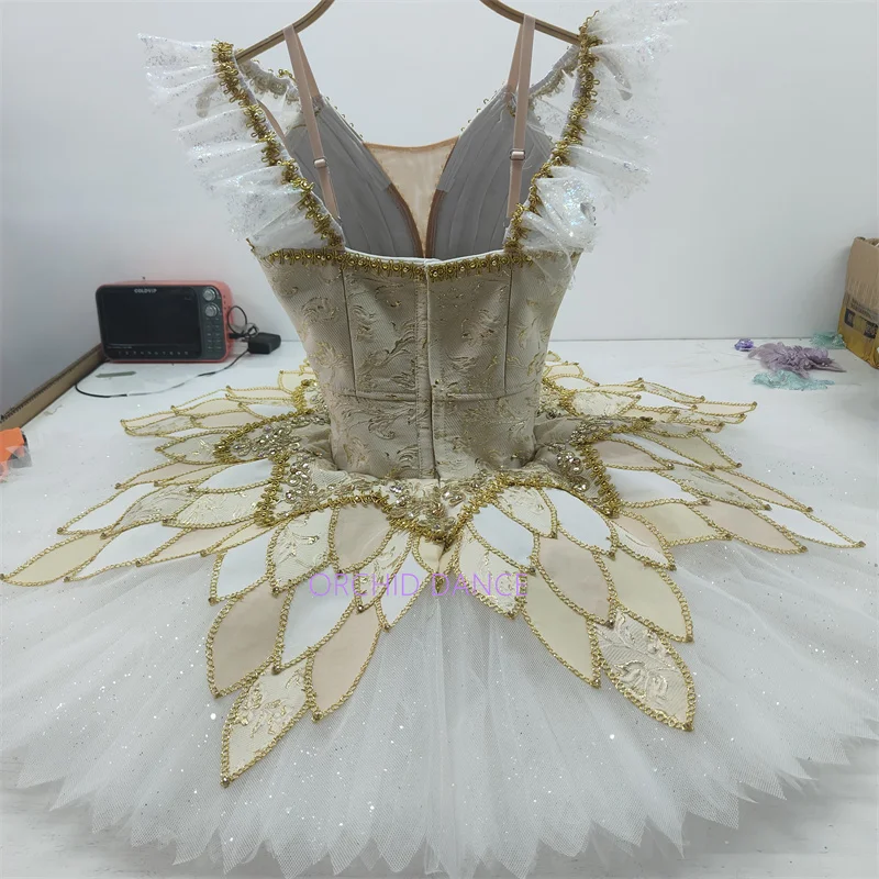 High Quality Unique Design Custom Size 12 Layers Performance Wear Adult Girls beige Professional Ballet Tutus