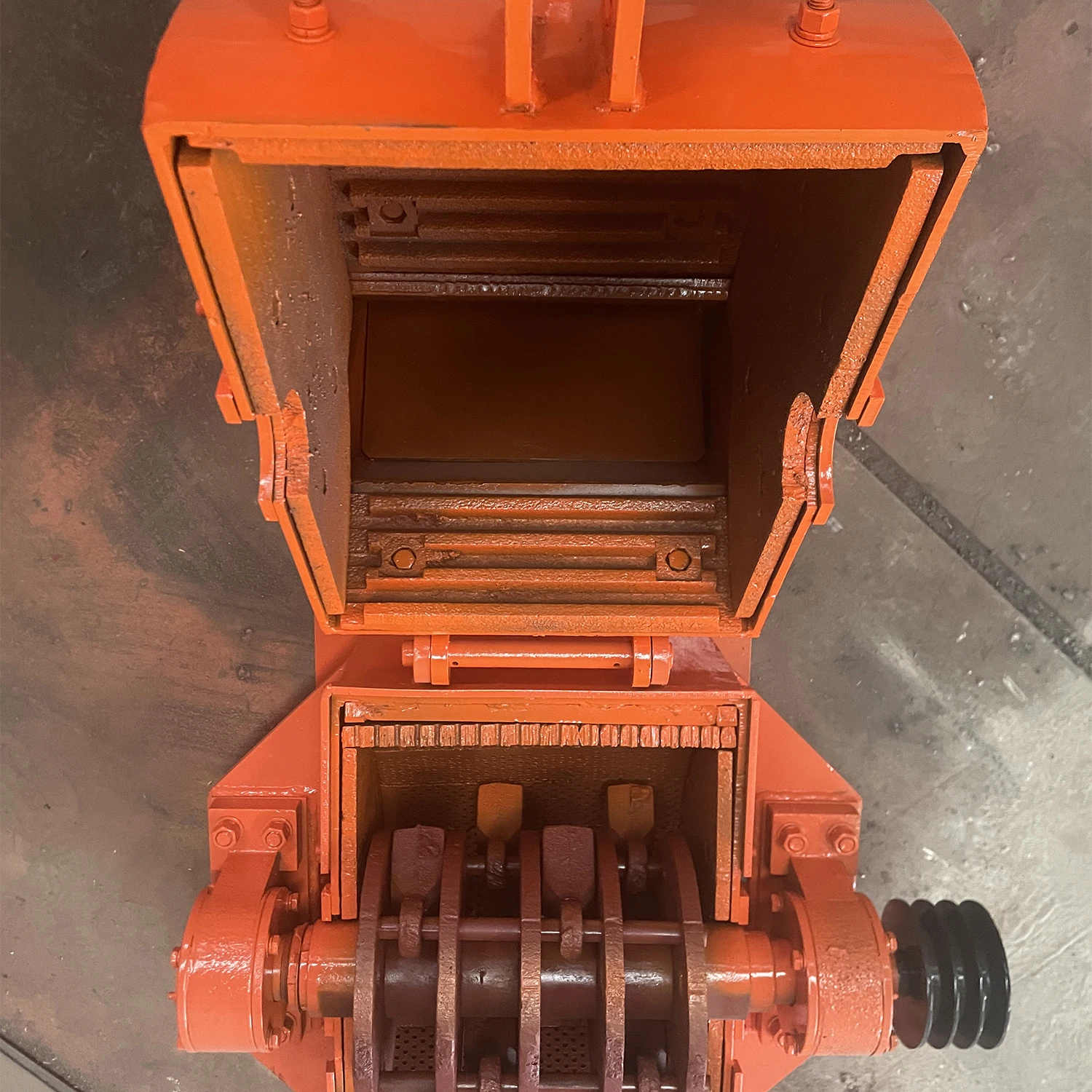 Best-selling rock crusher powder machine mini crusher for ore  small crusher