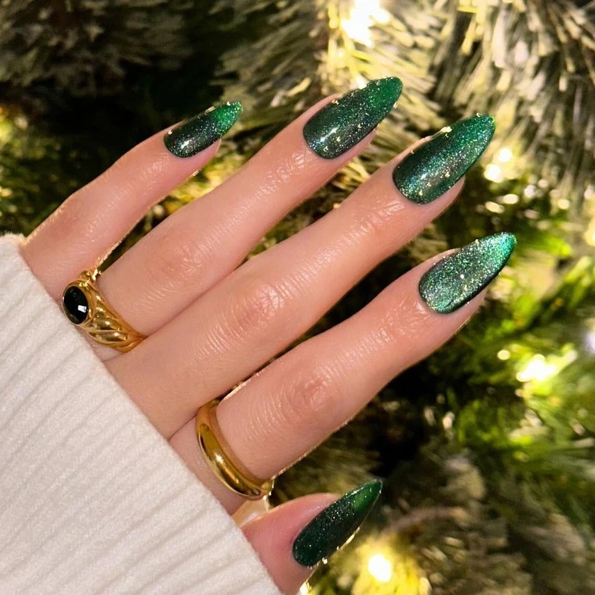 Custom Glitter Shinny Design Fake Nails Wholesale False Nails Stick On Short Almond Soft Gel Green Red Christmas Press On Nail