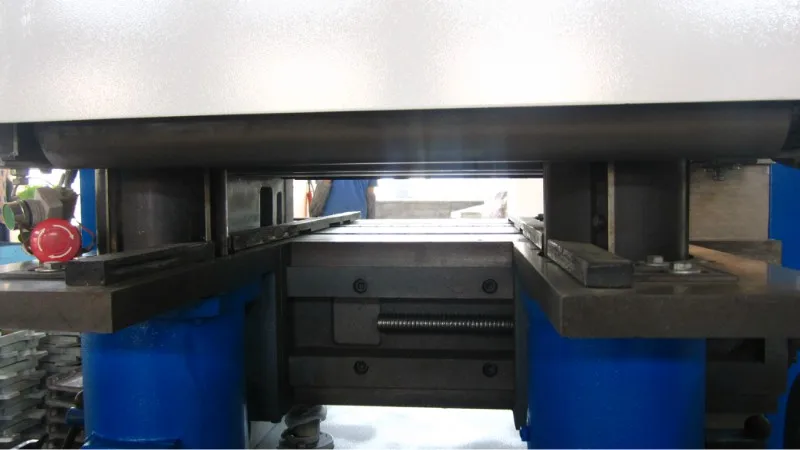 MB404A Simple Structure Wood Four Sides Moulder