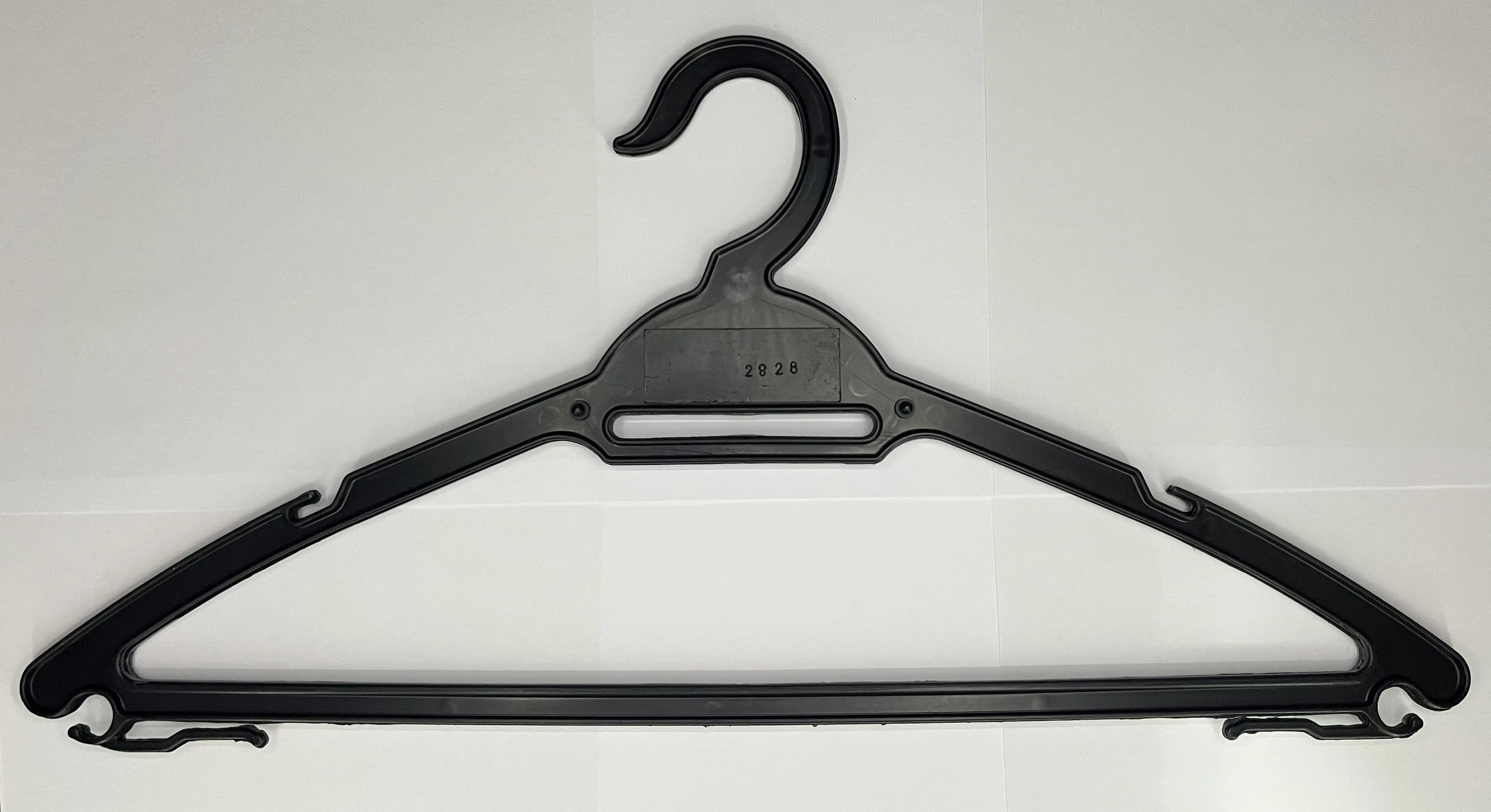 Wholesale Price Hanger 2828 with Recycled Polypropylene Affordable Price Suitable For Laundry