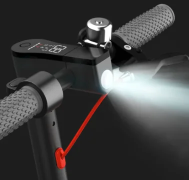 High Quality 25km/h E Scooter Adult Long Range 300w Electric Scooter  for Adults