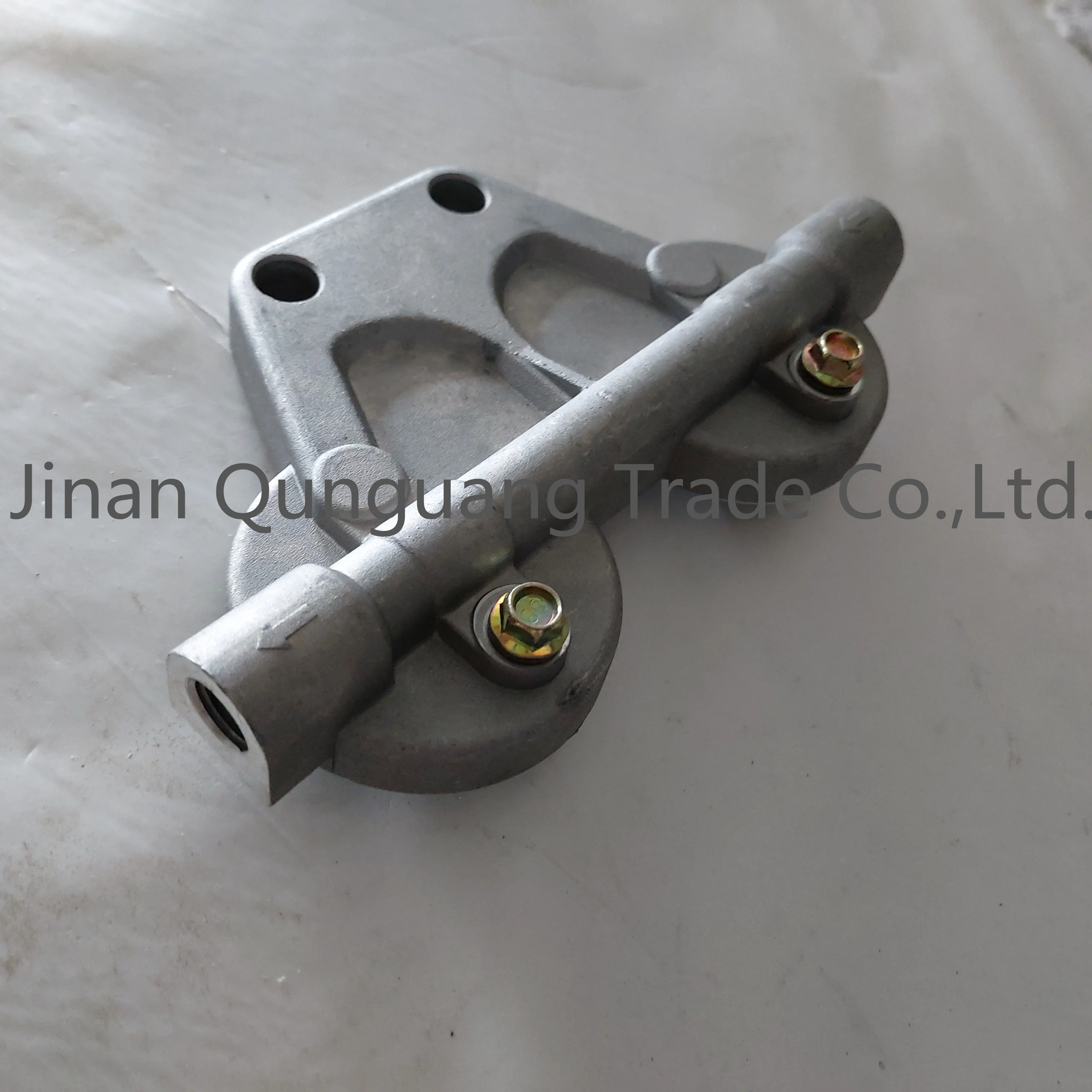 Sinotruk Howo Truck Parts Truck Spare Parts Fuel Filter Seating