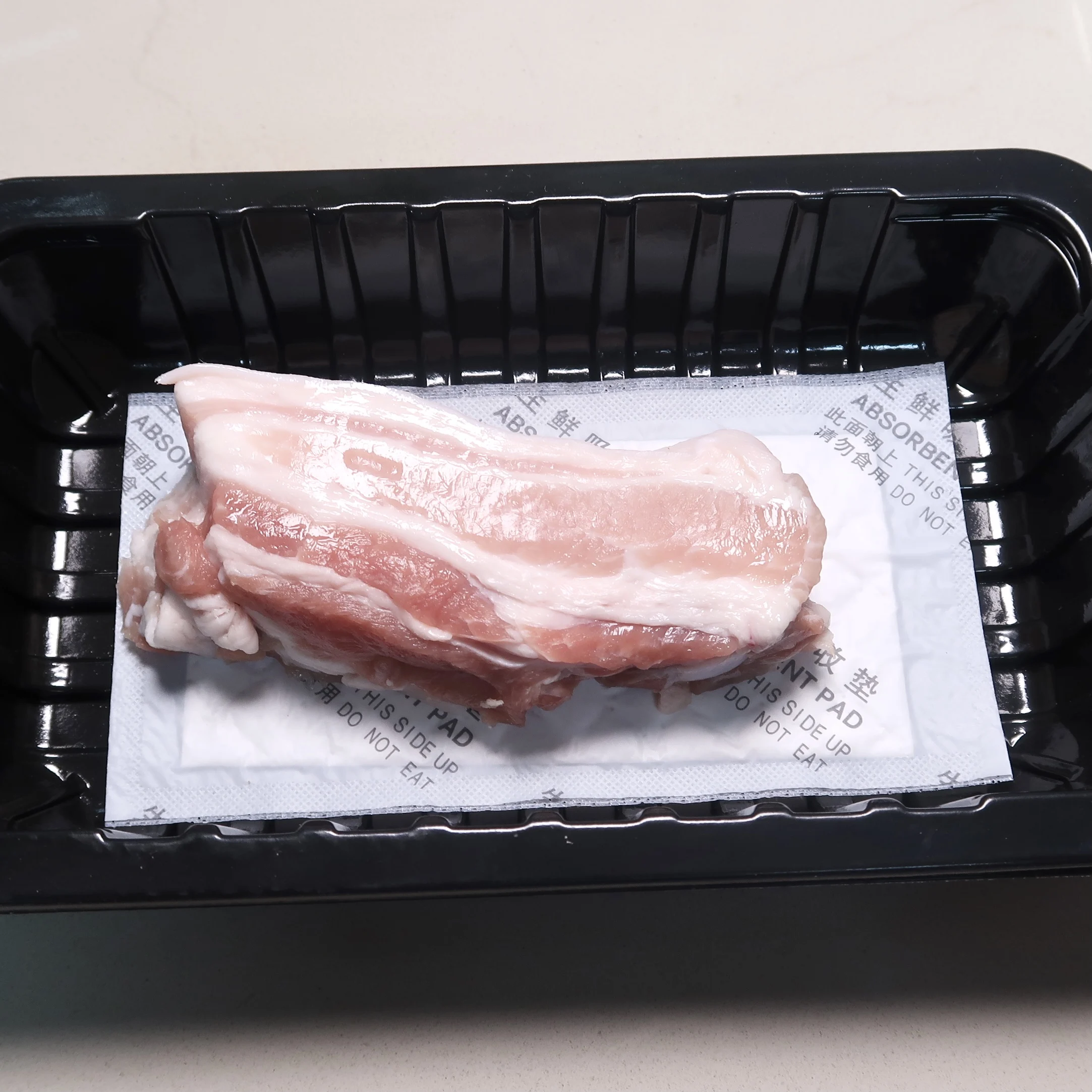 RUNFU Wholesale Superior Performance Absorbent Meat Pads Poultry Tray Pads