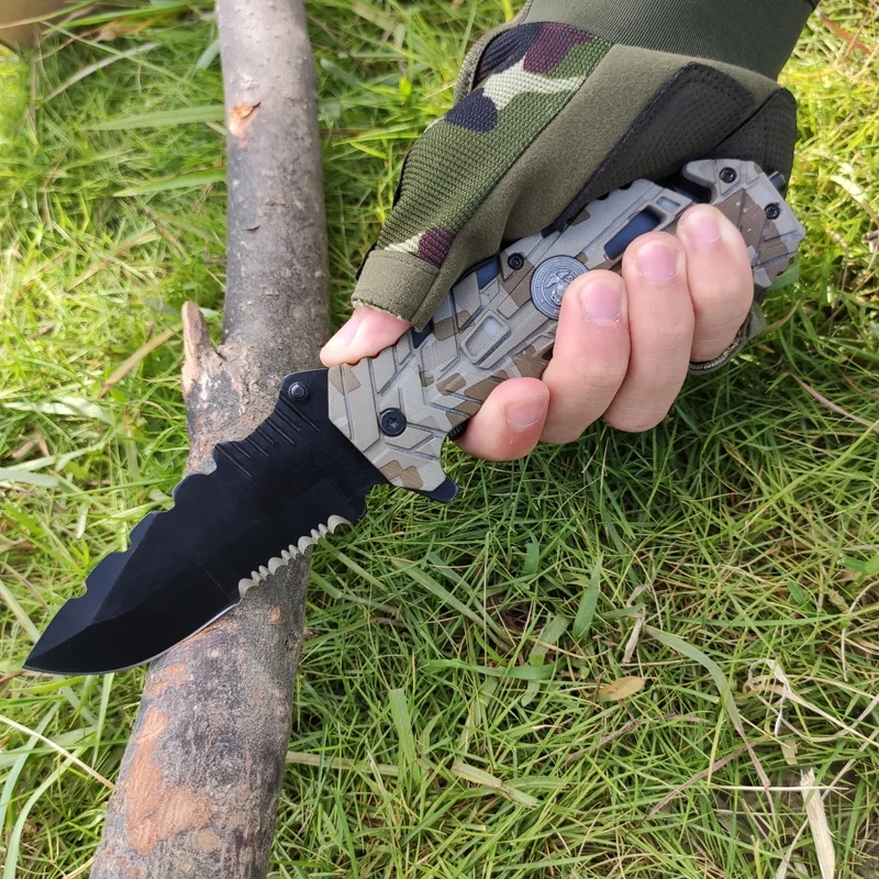 Free Sample Camo Plastic Handle Pocket Hunting Camping Backpacker Folding Knife Outdoor EDC Serrated Blade Survival Rescue Knife