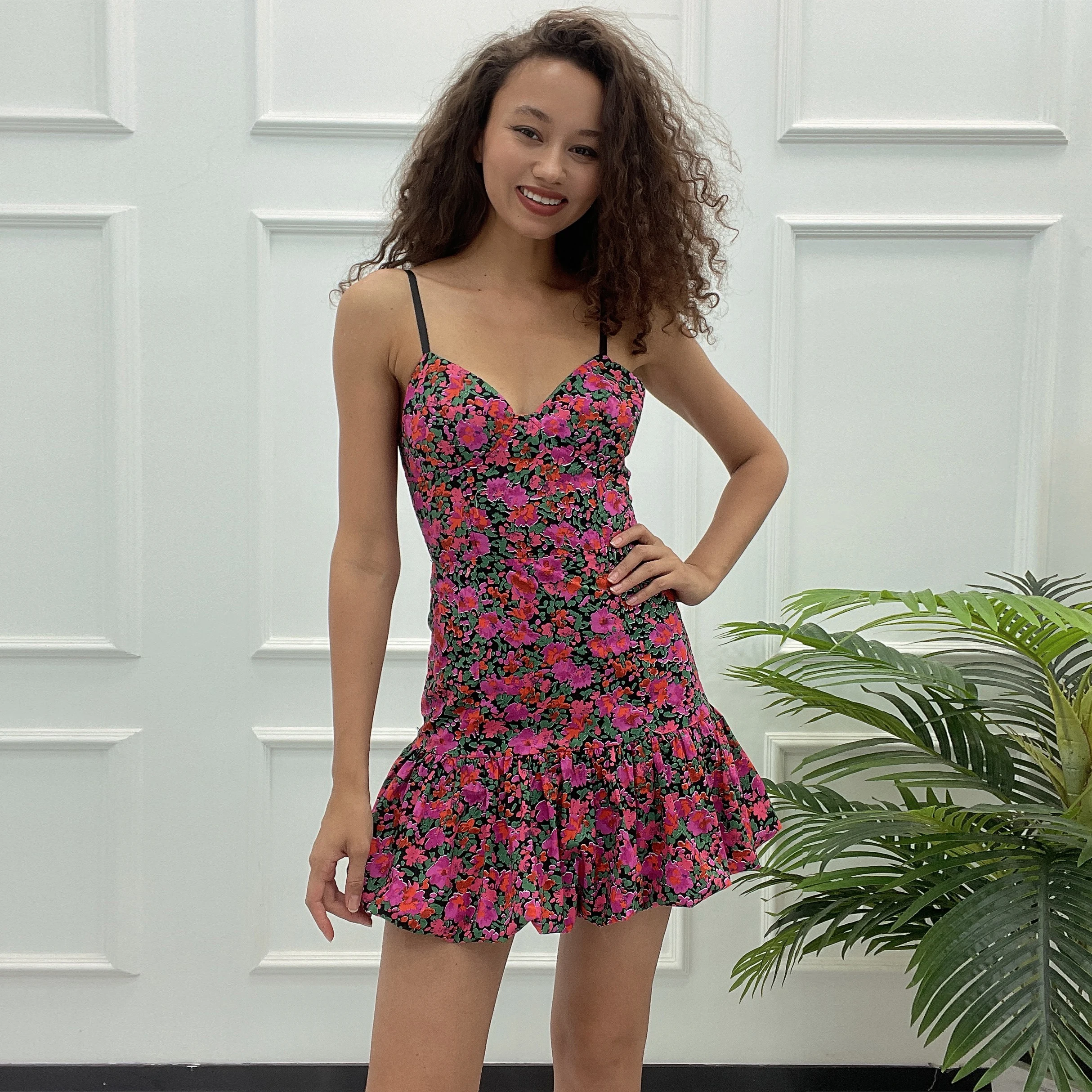 Цельнокроеное женское облегающее платье на бретельках с принтом, женское мини-платье без рукавов, элегантное хлопковое шифоновое Повседневное платье с цветочным принтом для весны и лета