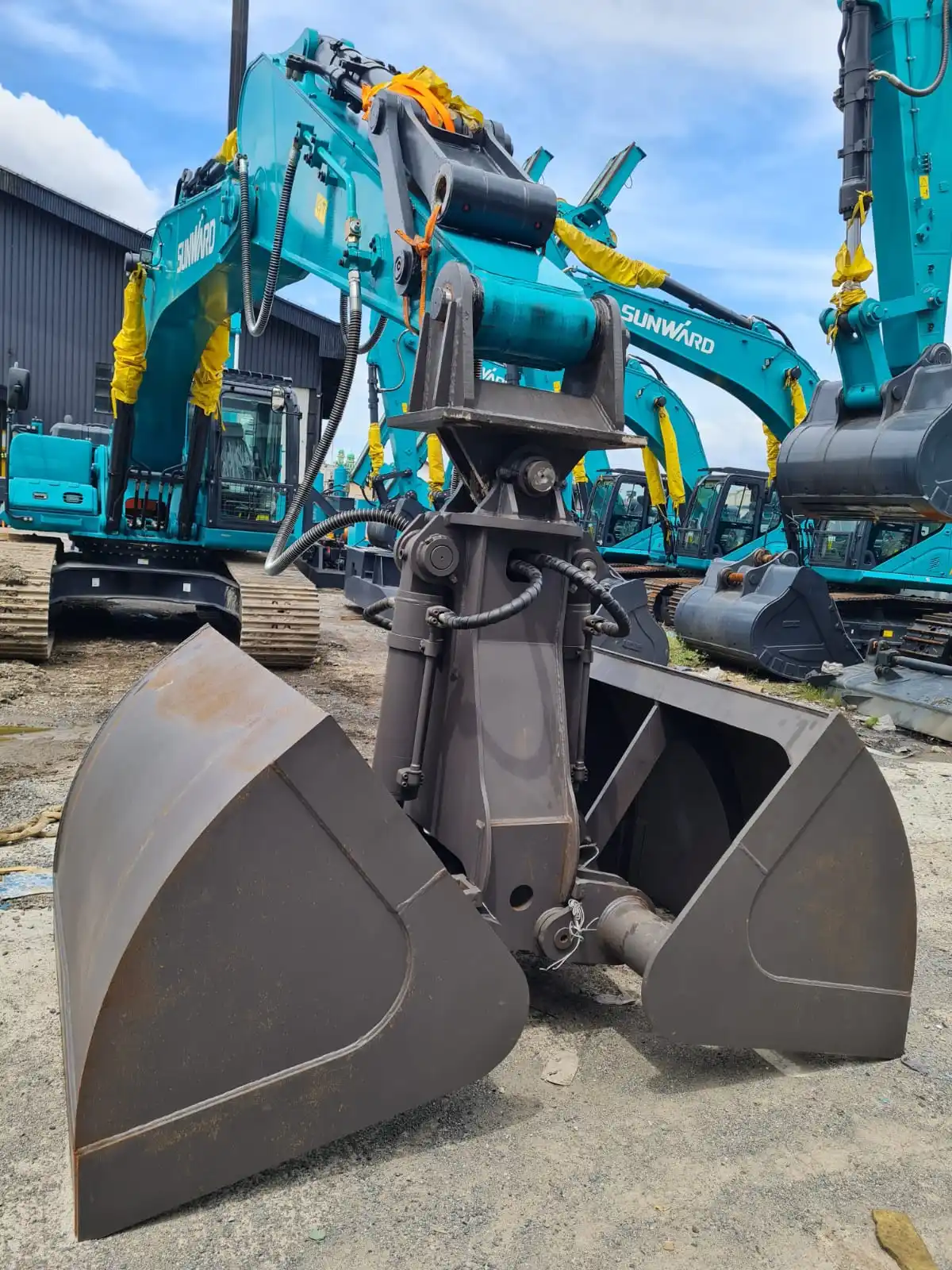 High efficiency hydraulic clamshell grab bucket for gargabe handling