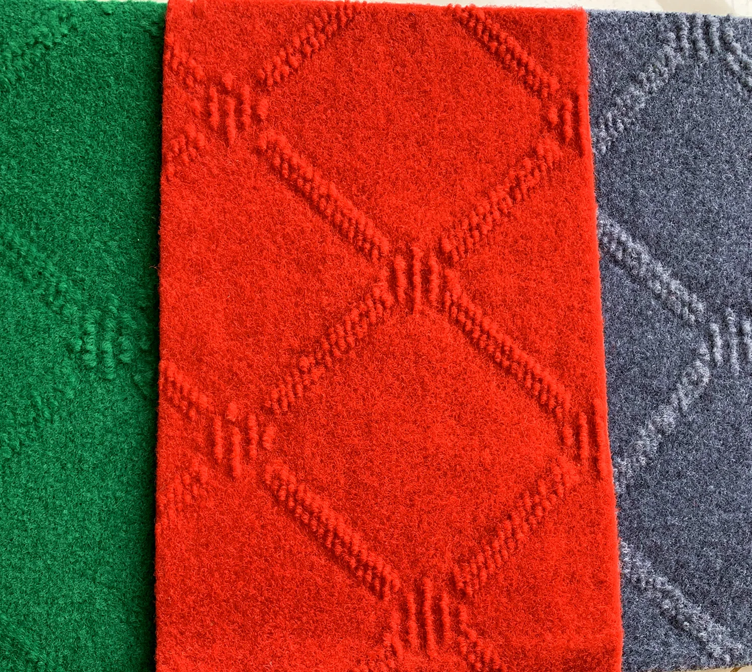 Wholesale cheap high quality anti-slip floor double colors jacquard carpet