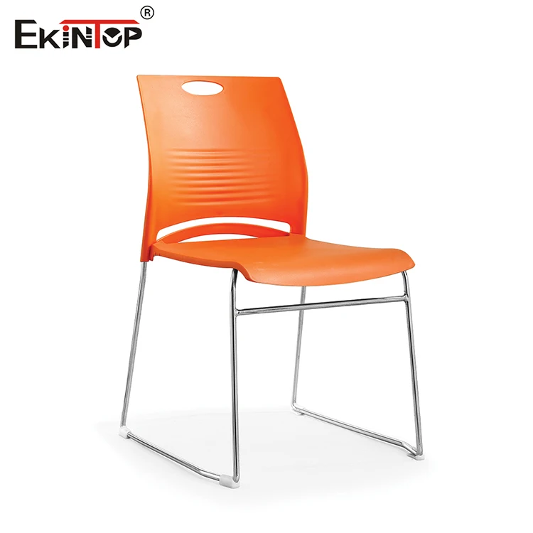 Ekintop дешевые складные офисные тренировочные стулья без подлокотников с мягкими сидениями из ПУ