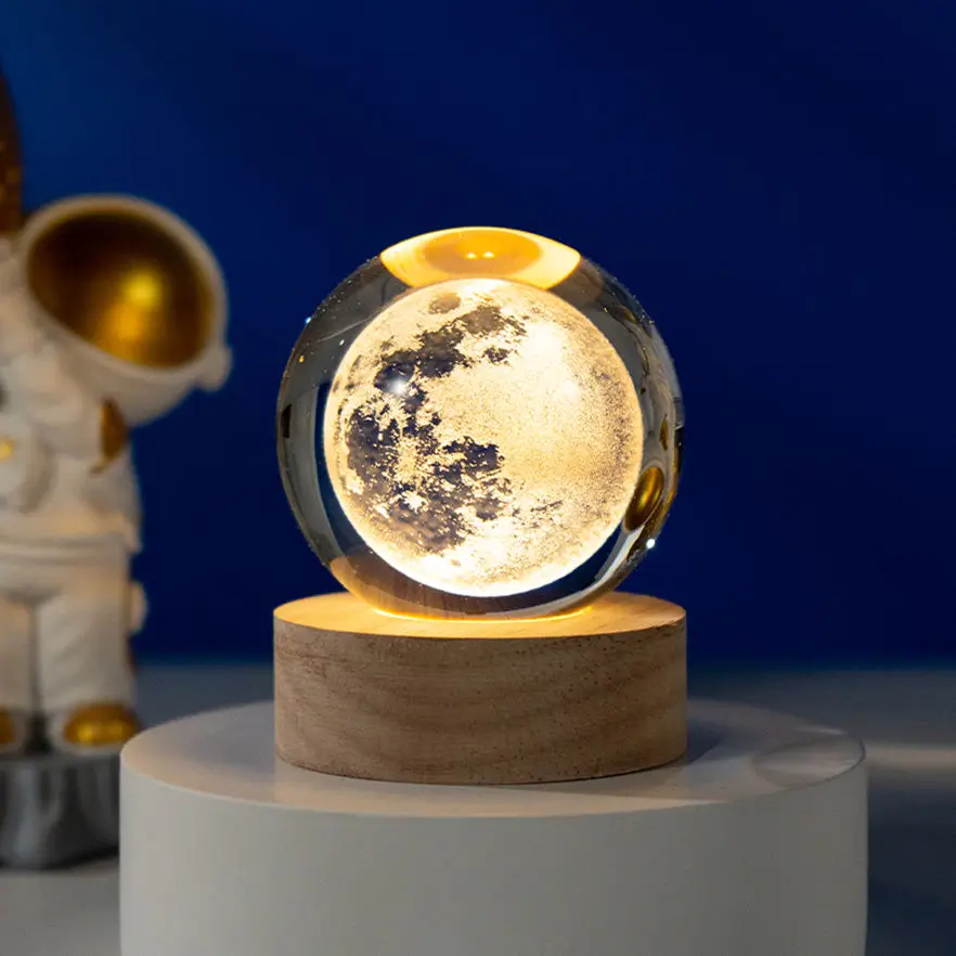 6CM 8cm 3D Art Crystal Ball USB Night Light Moon Planet Solar System Astronaut Led Light Glass Ball LED Lamp With Wood Base