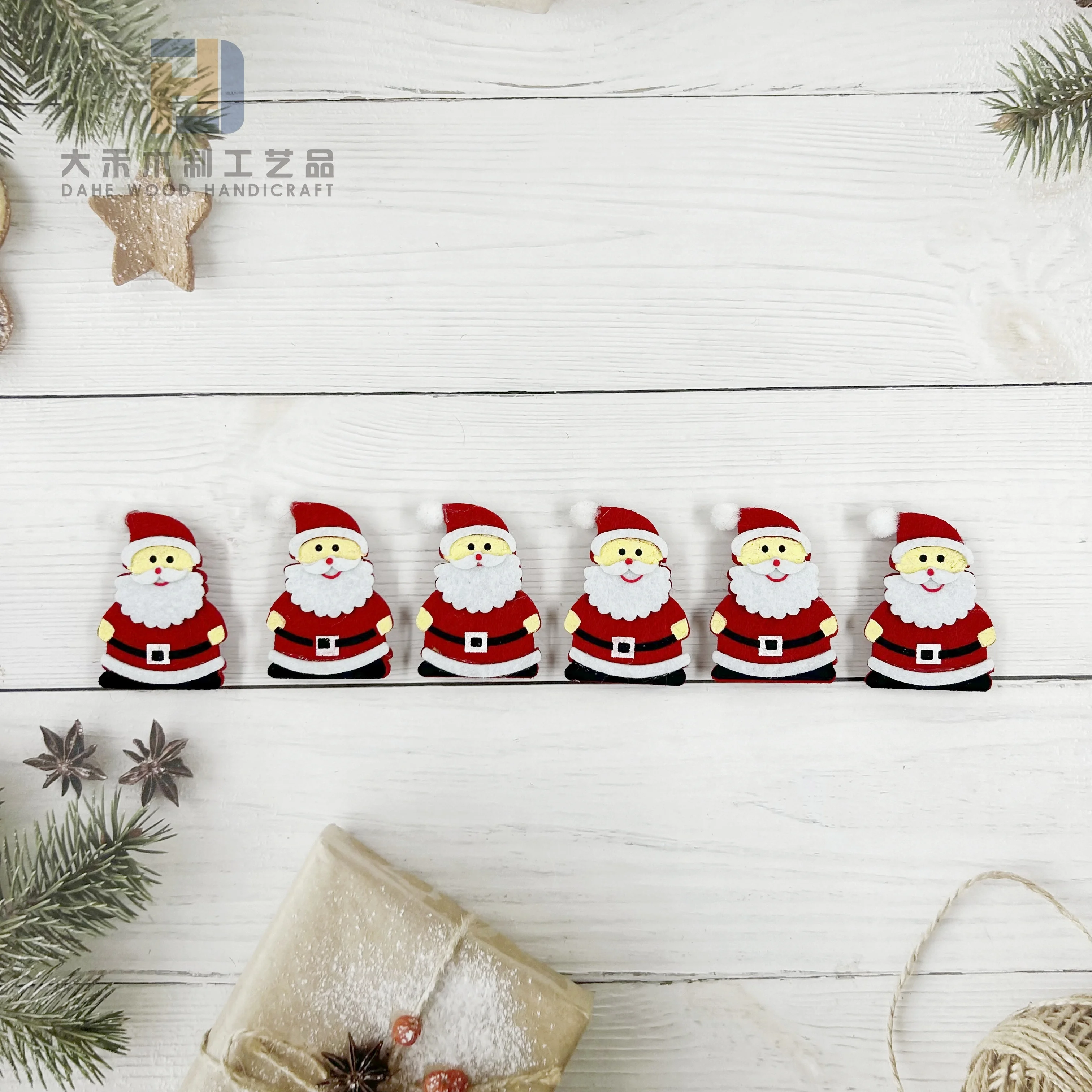Wholesale Wooden Clip with Felt Santa Clause Decor Custom Wooden Clips Christmas Crafts for DIY Xmas Decoration