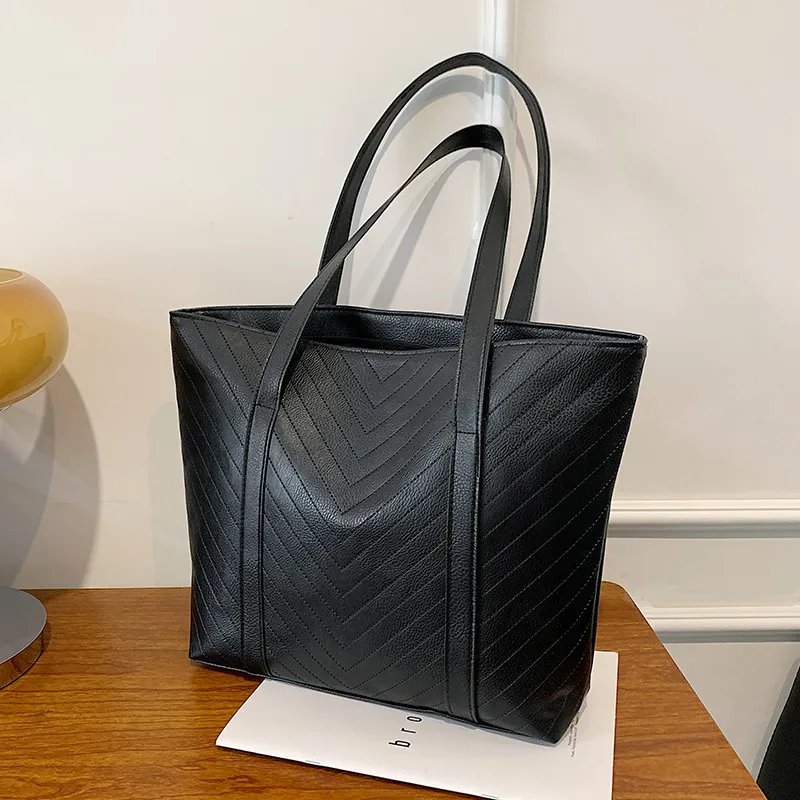 Womens shopper bag with zipper PU leather tote bags for women Factory wholesale vietnam embroidered handbags