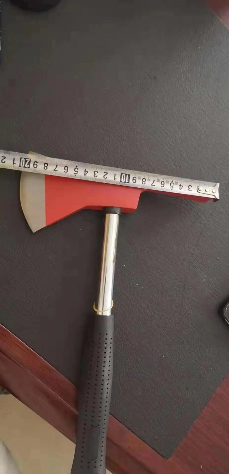 Sturdy Steel Russian-Style Fire Hose Axe: Waist-Mounted for Convenient Carriage hatchet