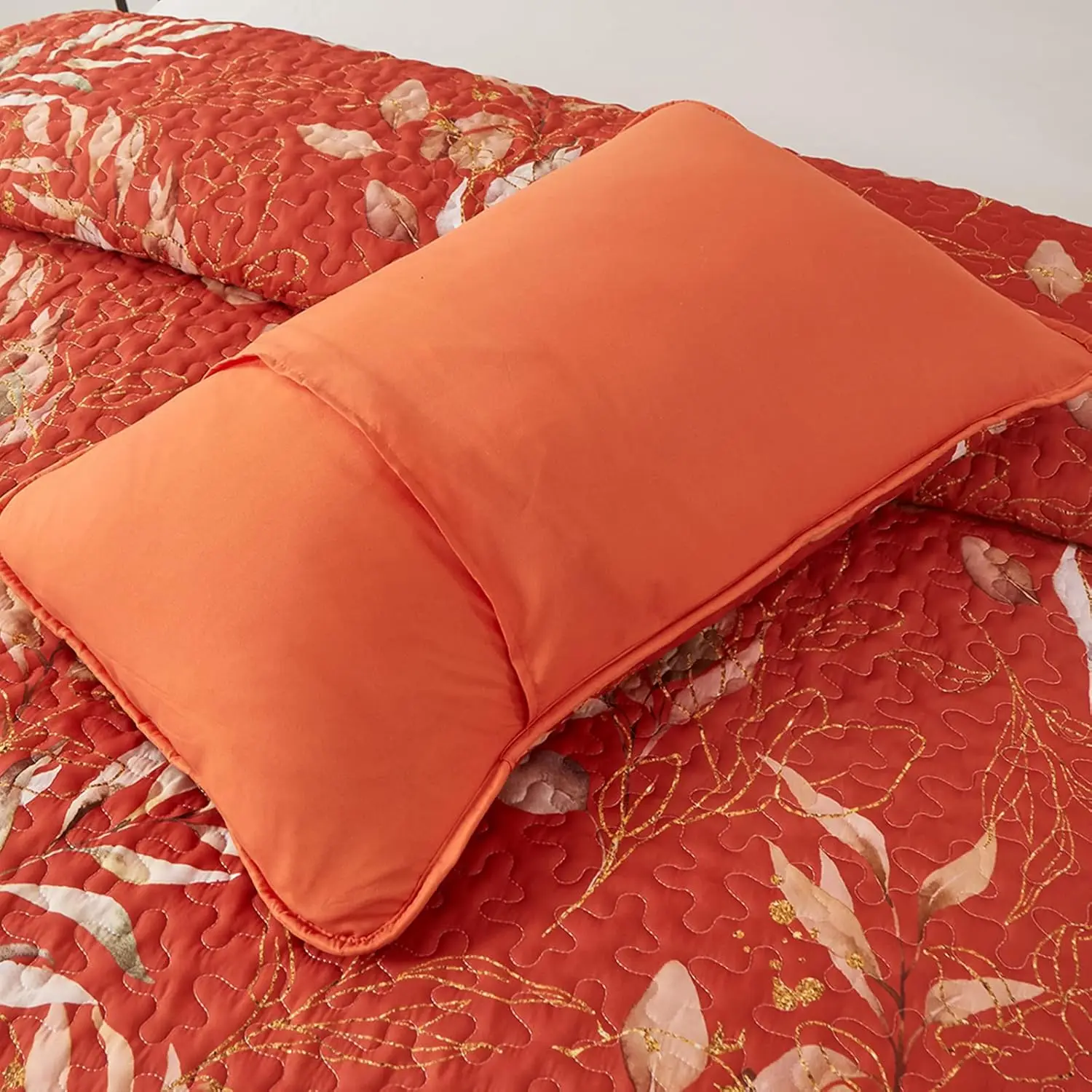 Red color King Size Comforter Set Embossed Solid Color 100% Cotton Quilted Quilt for All Season