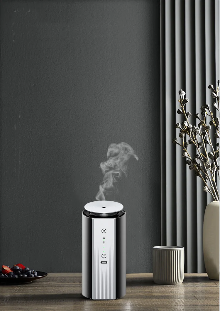 New Design Black Plastic Luxury Car Scent Diffuser Perfume Aromatherapy Air Refresher Car Freshener Manufacturer