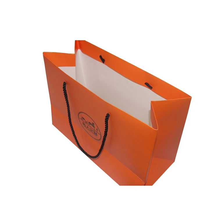 2023 Fashion Custom Luxury Paper Shopping Bags with Logo Gift Paper Package Bag