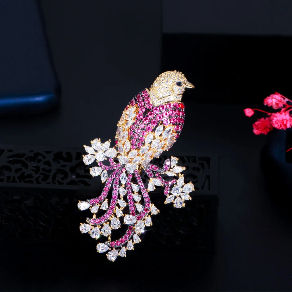 Wholesale Price Luxury Chic Two Tones Gold Color Micro Pave Red Cubic Zirconia Big Animal Bird Brooches for Women Suit Jewelry
