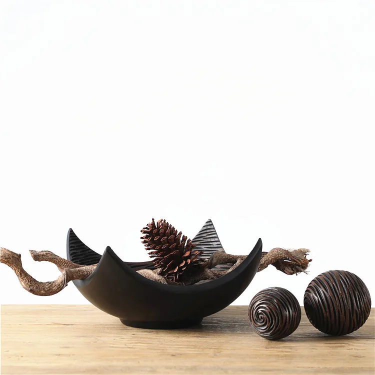 Creative high quality design craft resin art crafts golden home decoration tray with ball