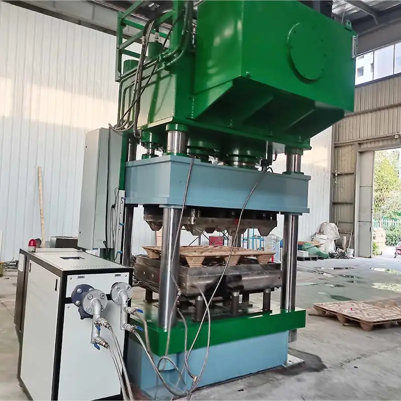 Molded Palm Wood Chip Sawdust Press Pallet Machine