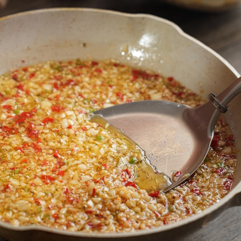 Factory Halal Food Garlic Mild Spicy Sauce Seasoning Condiments Chili Sauce Spicy Condiments Flavor Crayfish Seasoning