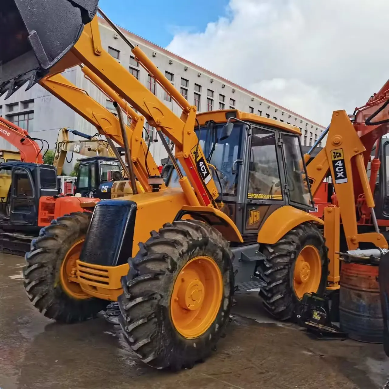 Used Backhoe Loader JCB4CX Made In England With Good Condition And Lower Wokring Hours For Sale