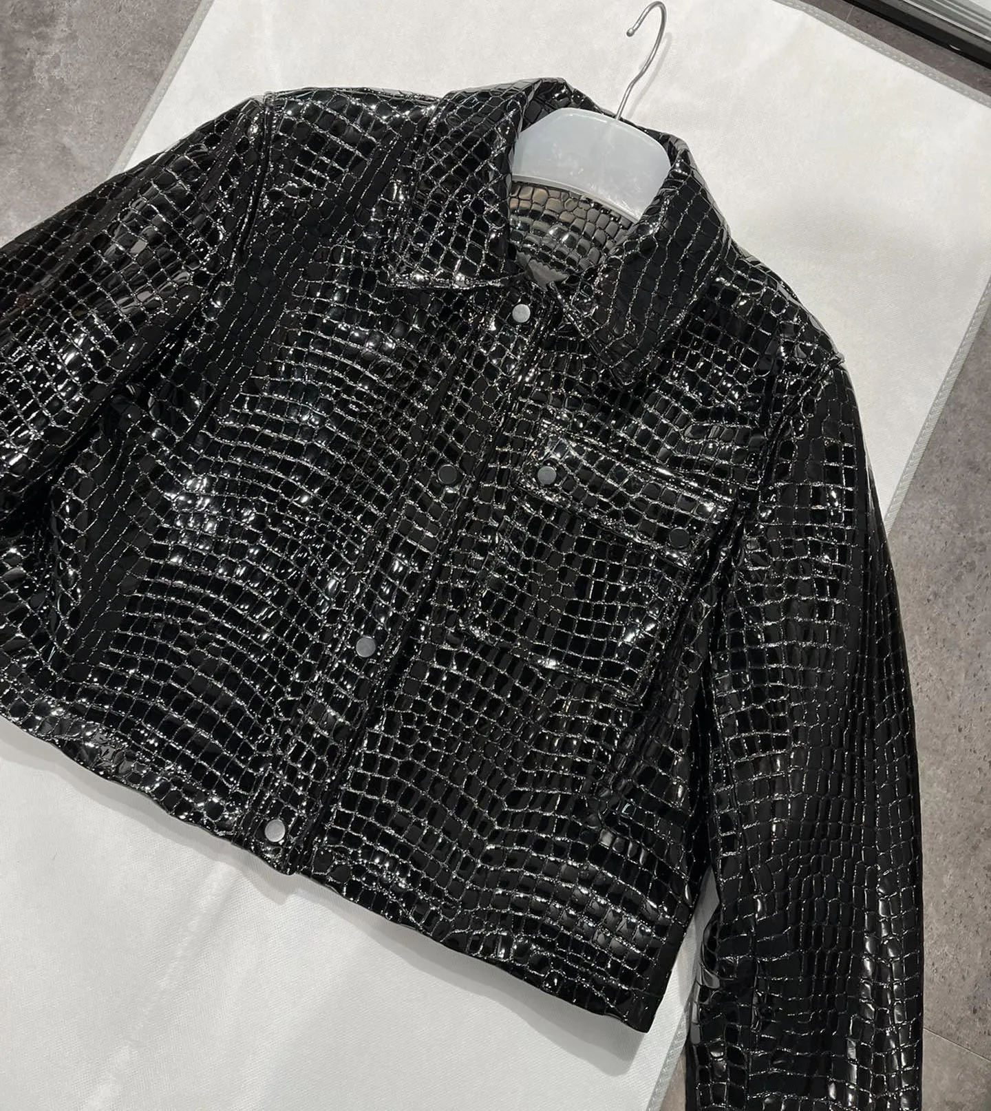 2023 модная Новая роскошная женская одежда на заказ мягкая куртка из натуральной кожи с узором крокодиловой для весны и