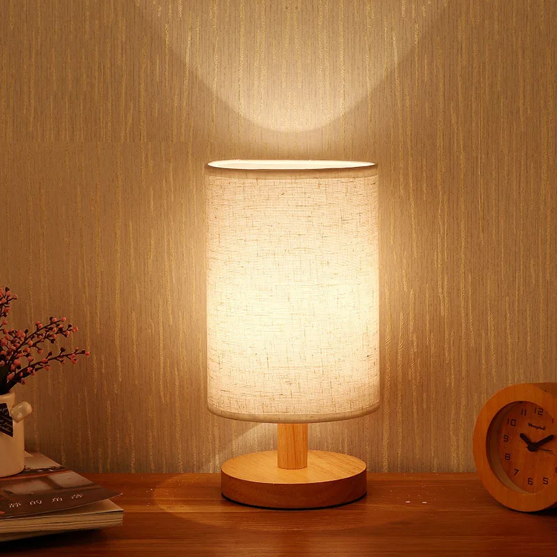 Top Seller 2021 Wooden Base Fabric Shade Bedside Table Lamp for Home Decoration Hotel Room Light Lamp