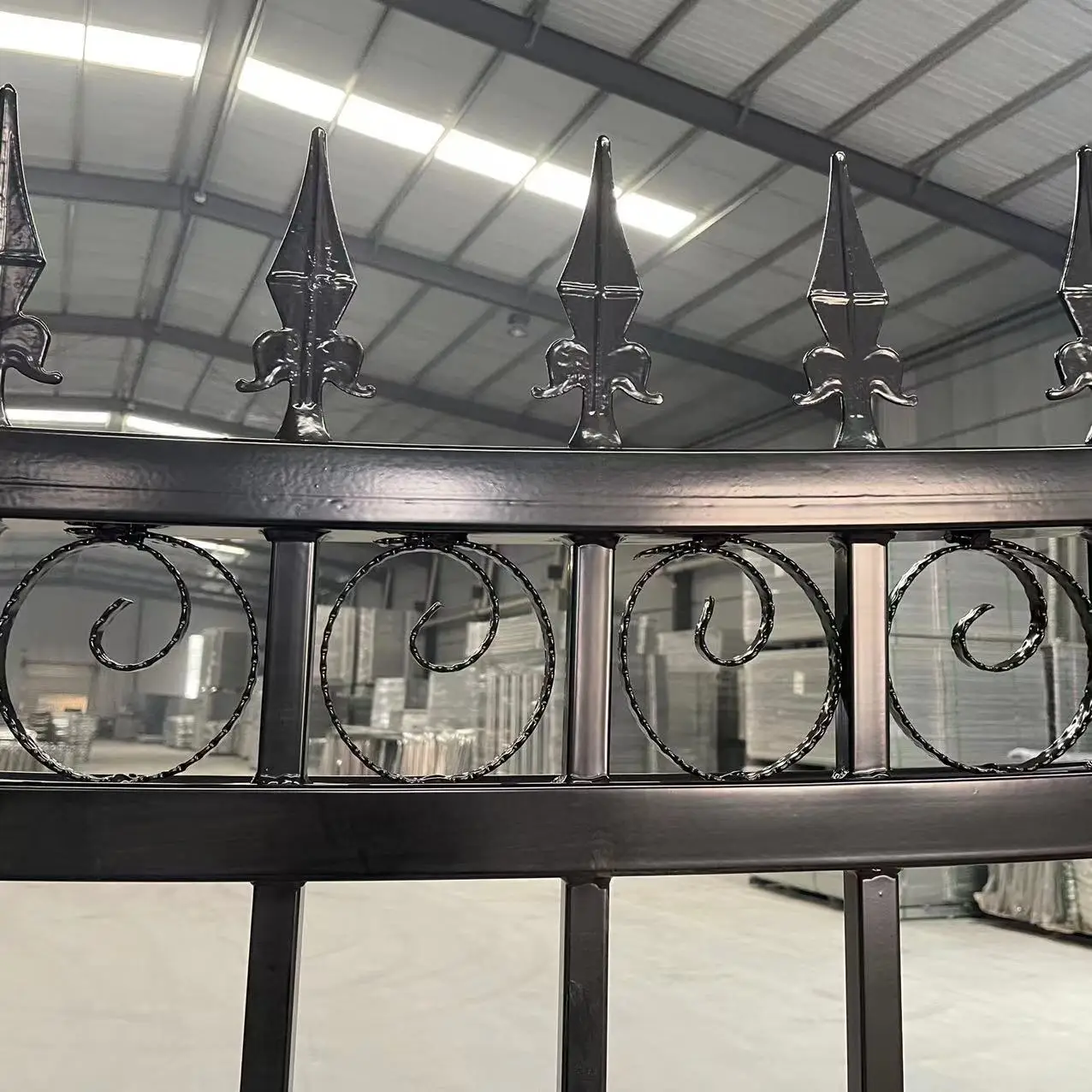 Wholesale Iron Fence Panels Decorative Metal Black Galvanized Steel Picket Fence