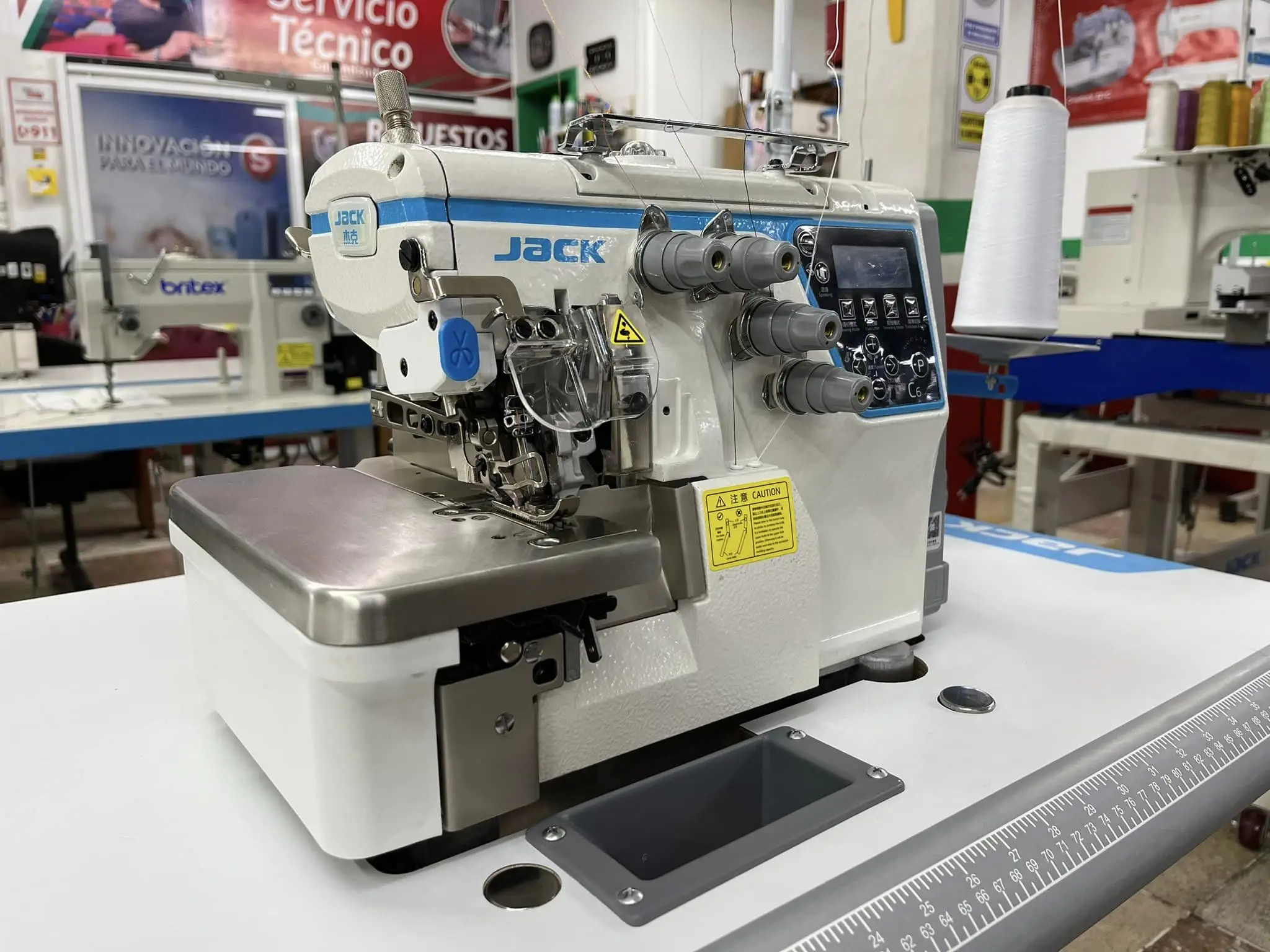 Brand new JACK C6 Four Thread Overlock Machine Serge Industrial Sewing Machine  on sale