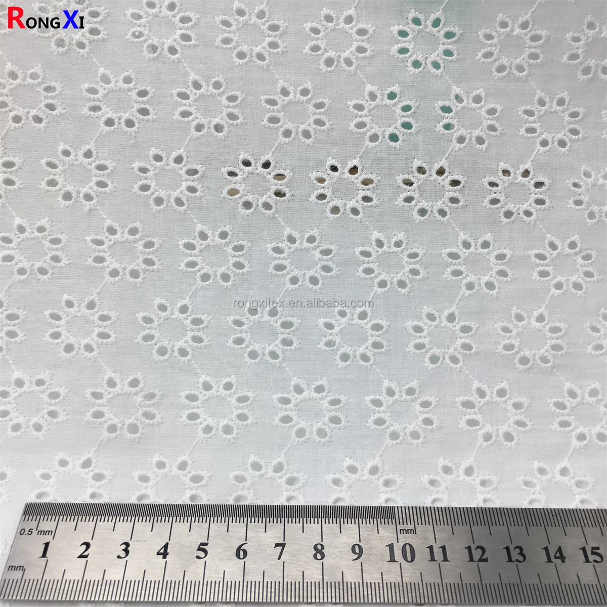 Good Price RXF0571  100% African Embroidery Eyelet Cotton Fabric Made In China Factory for Clothing materisal