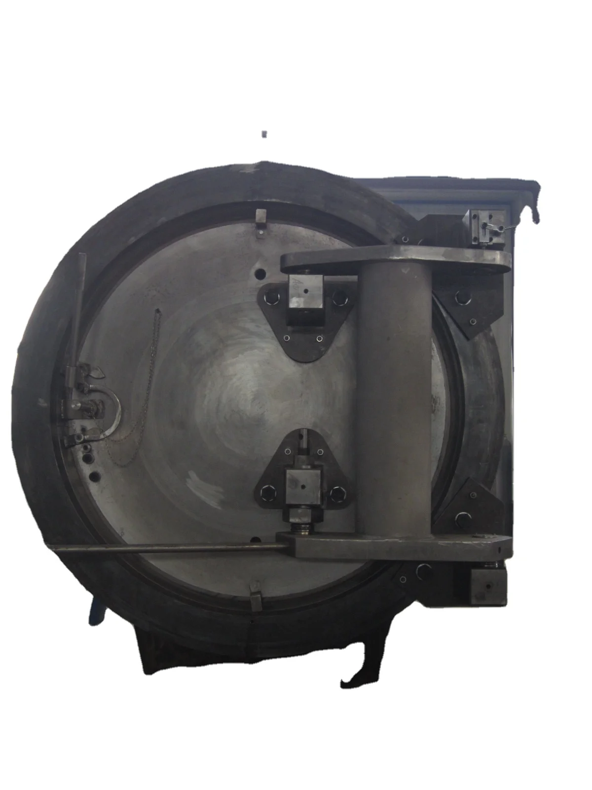 Bandlock type quick opening closure