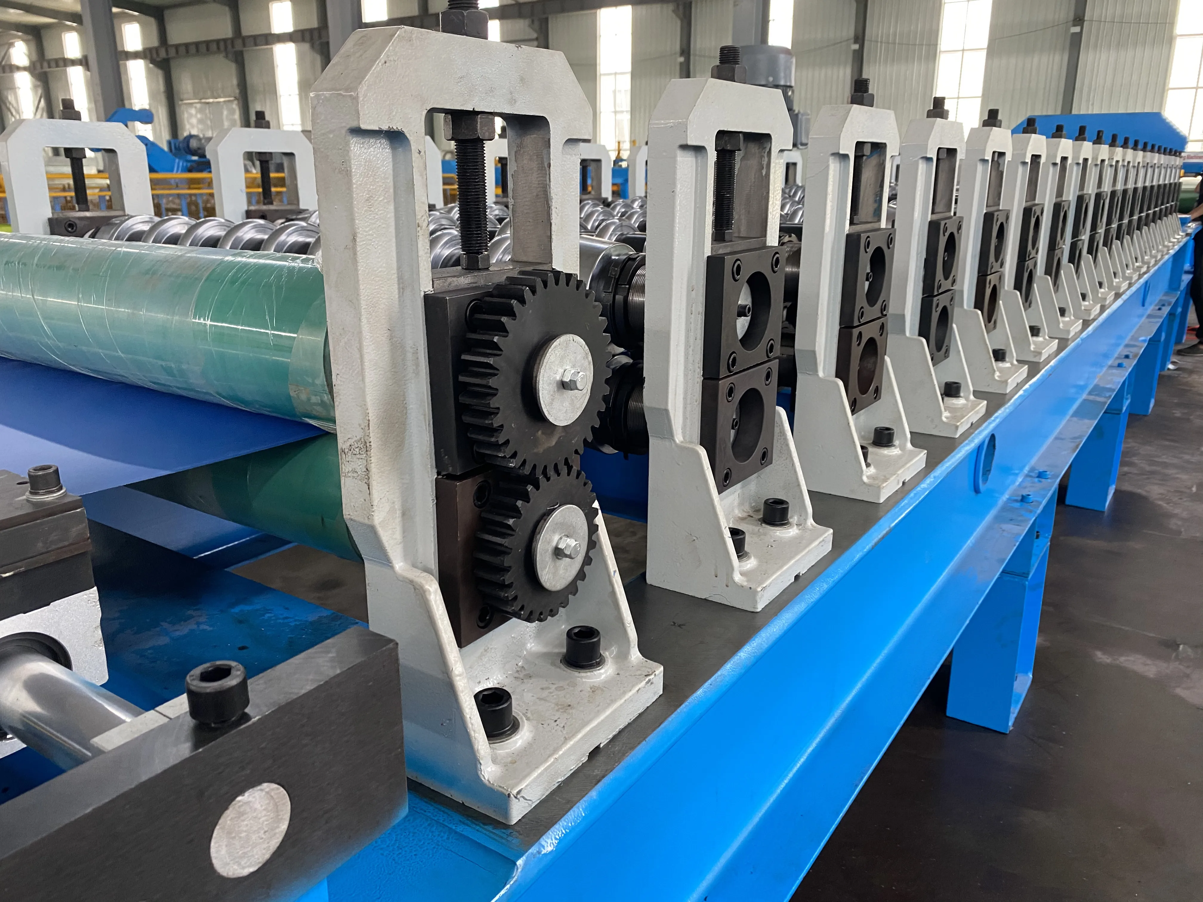 High speed water waved corrugated zinc sheet making production line bending machine 
