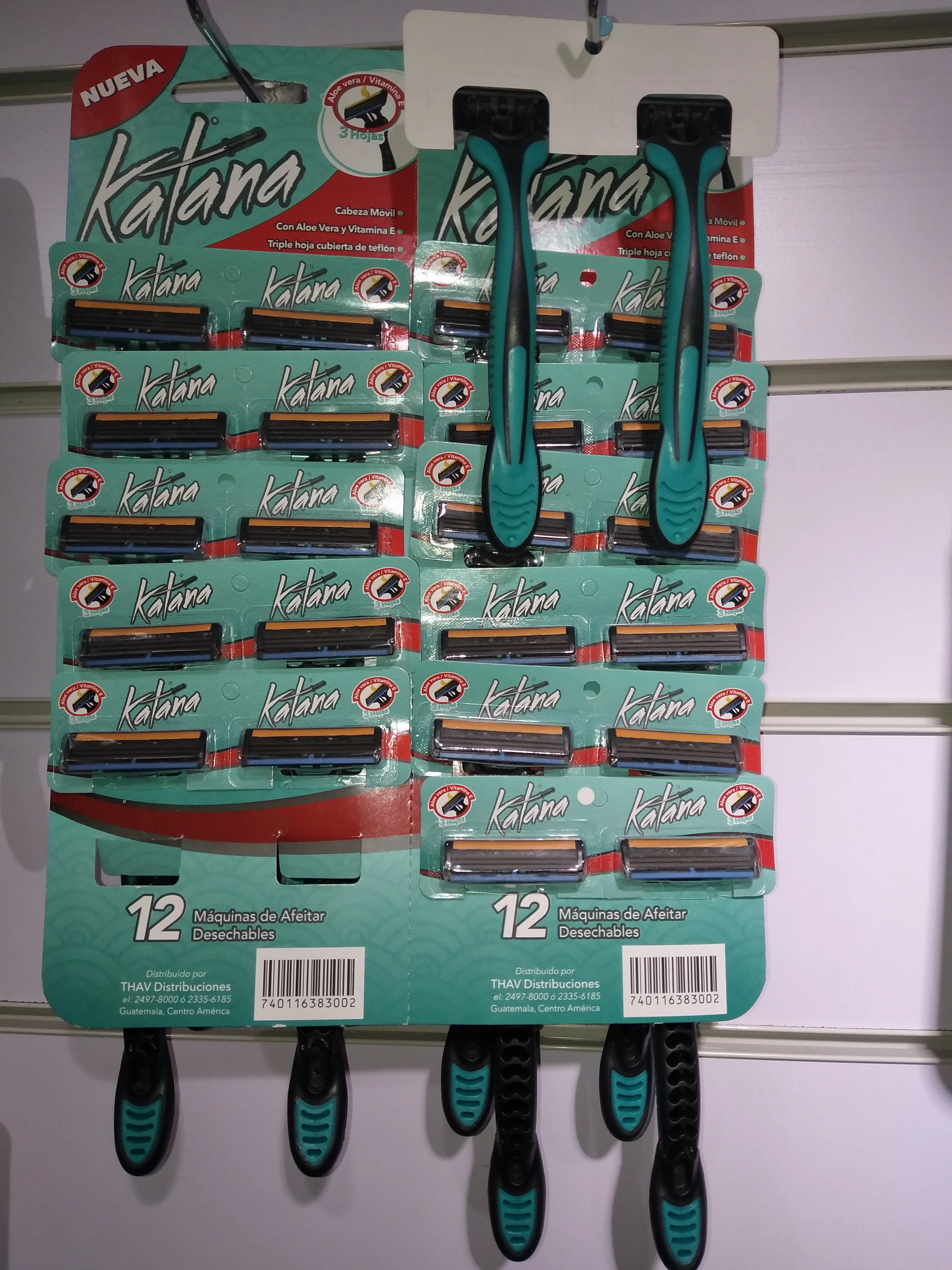 Hot Manufacturer Wholesale 3 Blades Disposable Razor Men Shaving Razor