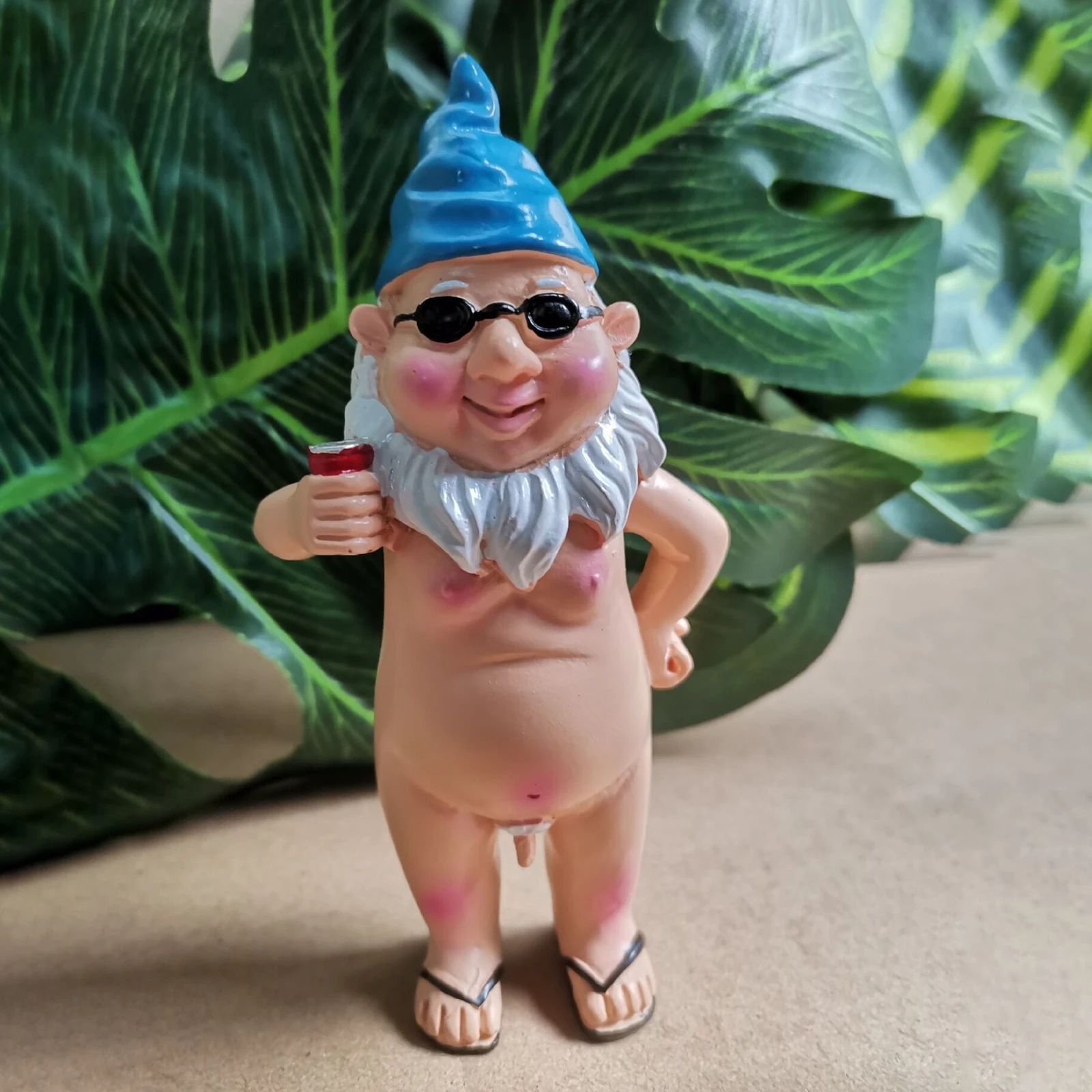 Fengzhi Factory Prank garden gnomes fun characters home or outdoor lawn decoration home gifts resin crafts