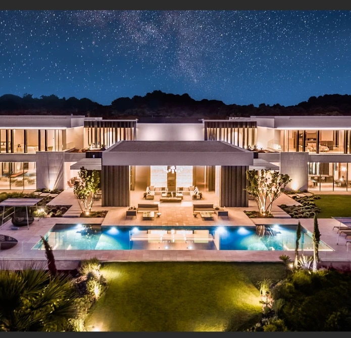 Multifamily Living House with 7 Bedrooms and Bathrooms Casas Large Mansion
