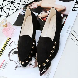 Clear Stock Lady Fashion Design Rivet Decoration Pointed Toe Working Flat Pumps Shoes for Women