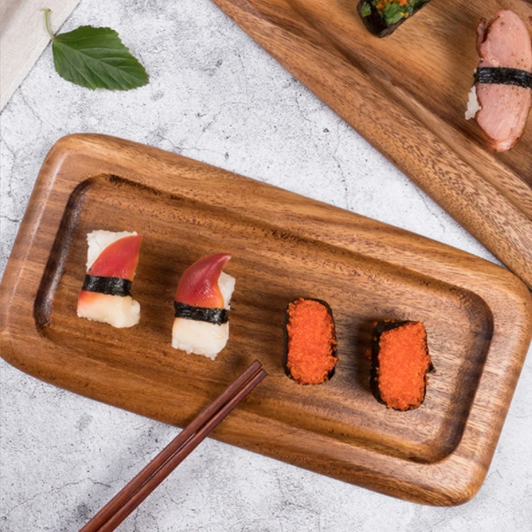 Твердые чайные украшения, квадратная сервировочная тарелка и деревянный поднос