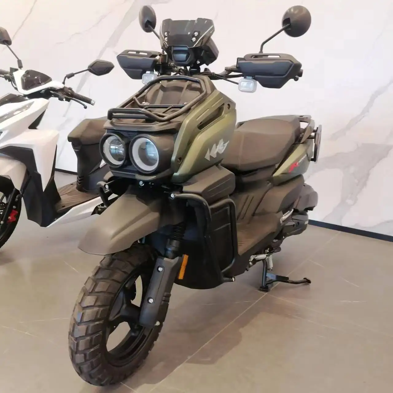 New Style 2023 Stylish Tank Motorcycles Cheapest 150cc Oil Cross Pmsm Motores Fueraborda