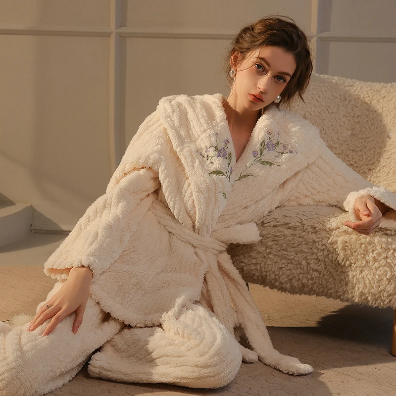 Autumn Winter Sleepwear Women Thickened Coral Fleece Velvet Pajamas Comfortable Sexy Cardigan Robe Pants Home Clothes Suit RB009