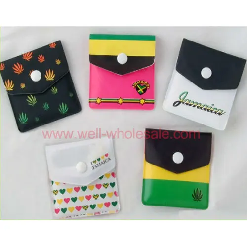 2023 Factory Custom Logo Custom Logo Eco-friendly Portable Mini Pocket Ashtrays Promotional Bag Porcelain PVC Ashtray Pocket