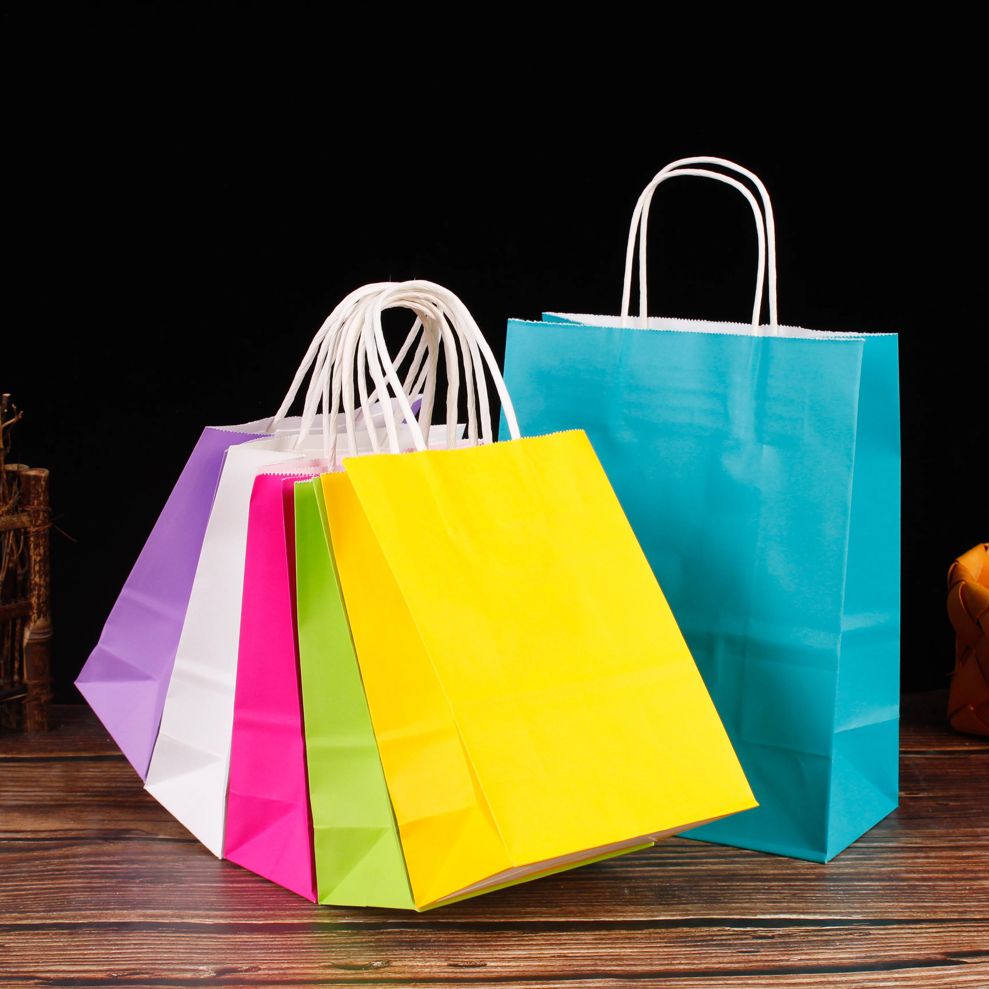 China Supply Festival Gift Packaging Birthday Party Shopping Tote Bag Customizable Pink Kraft Shopper Bag Paper With Handle