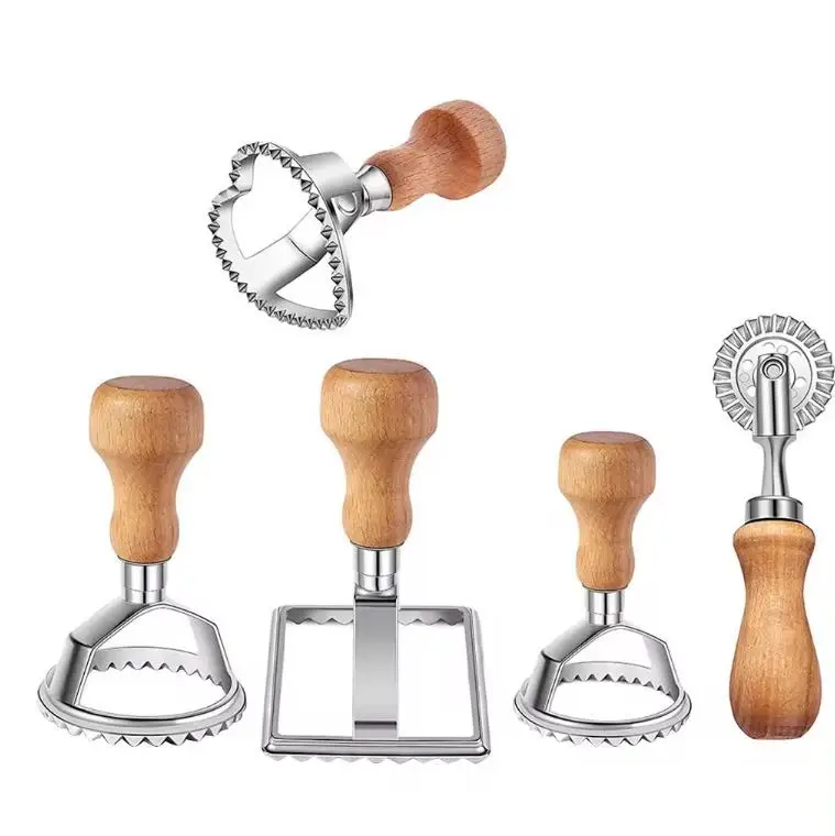 Household circular dumpling machine wheel heart machine model with wooden handle dumpling knife