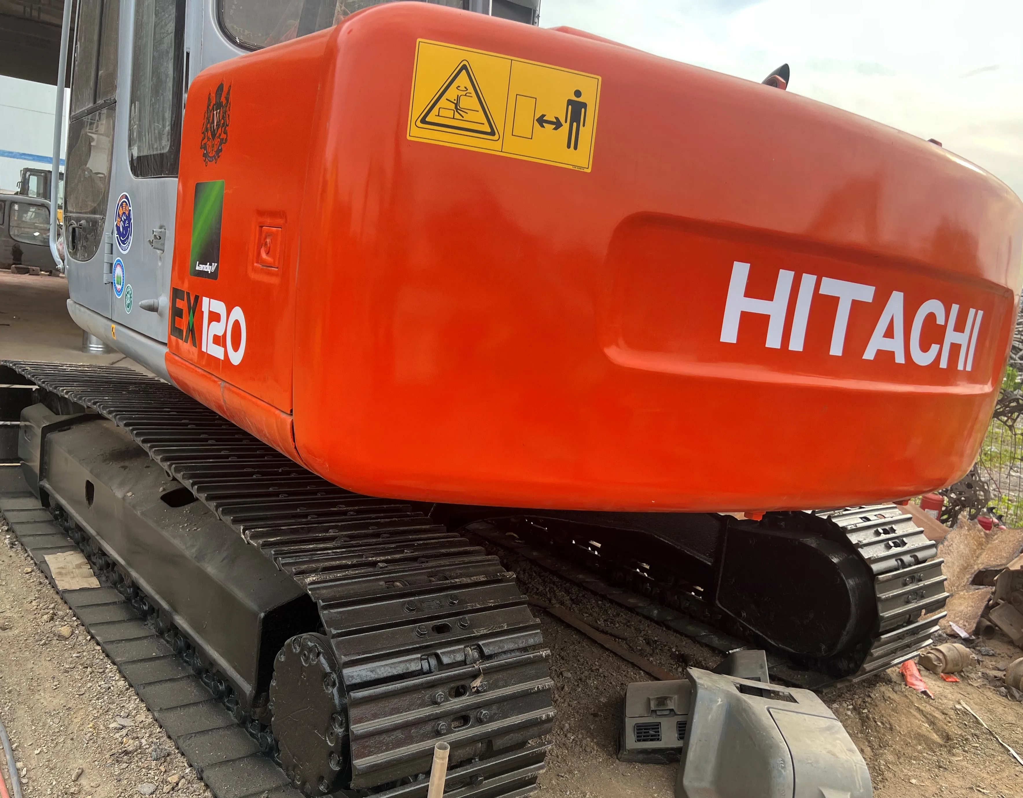 used EX120-5 Hitachi excavators made in Japan crawler excavator heavy equipment machines sarawaki sibu malaysia