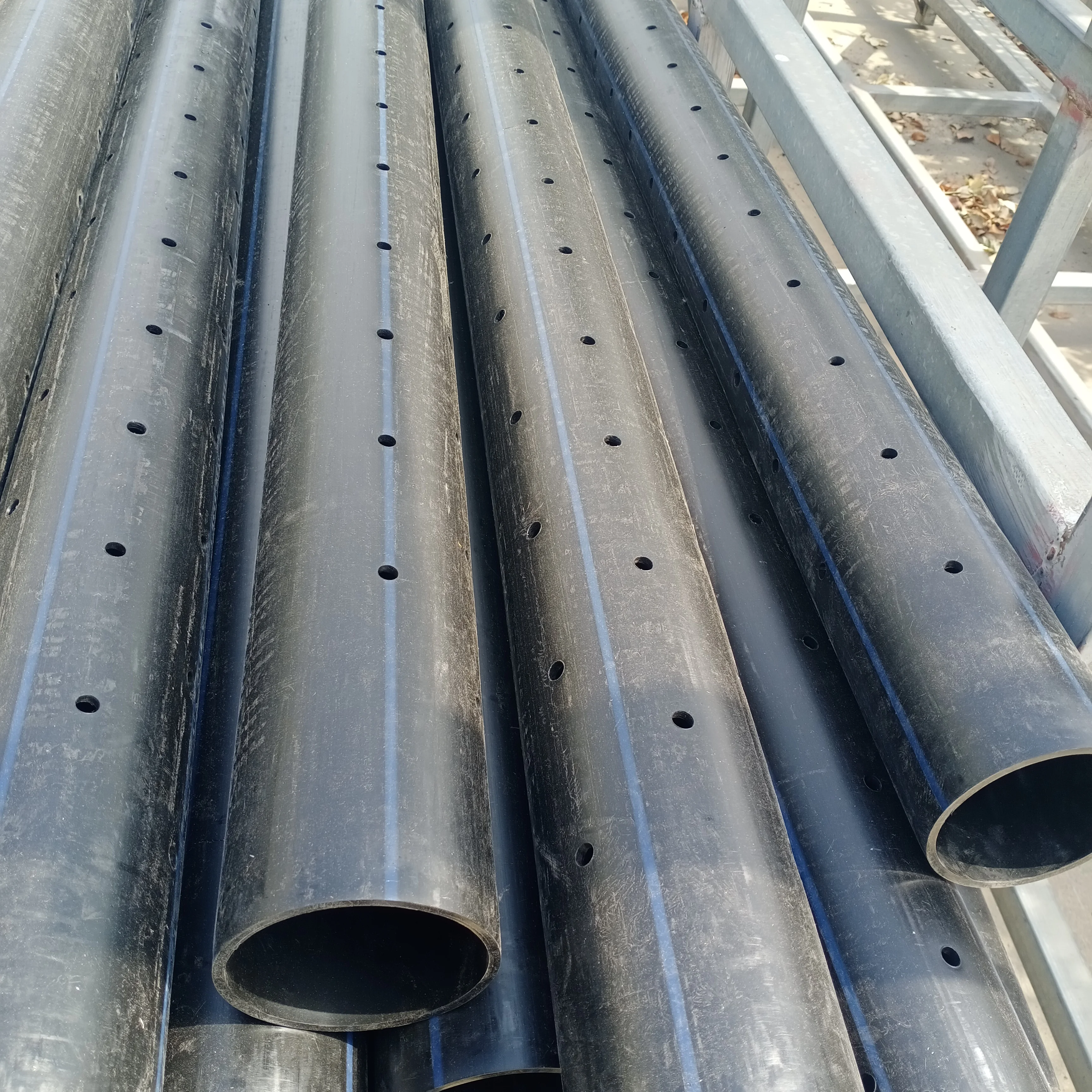 HDPE Flexible Seepage Pipe with Perforated Holes Durable Drainage Moulded PE in Sizes 90mm 110mm 125mm 140mm 160mm