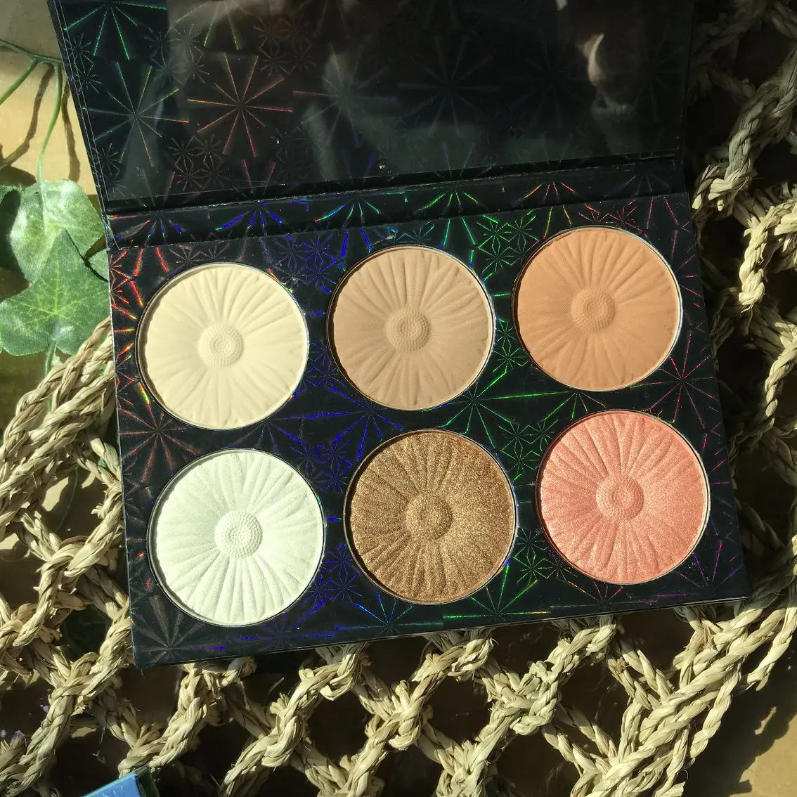 Cosmetics 6 Color Shiny Packaging  Highlight Powder Shimmer Private Label Face Highlighter Makeup Contour Highlighter Palette