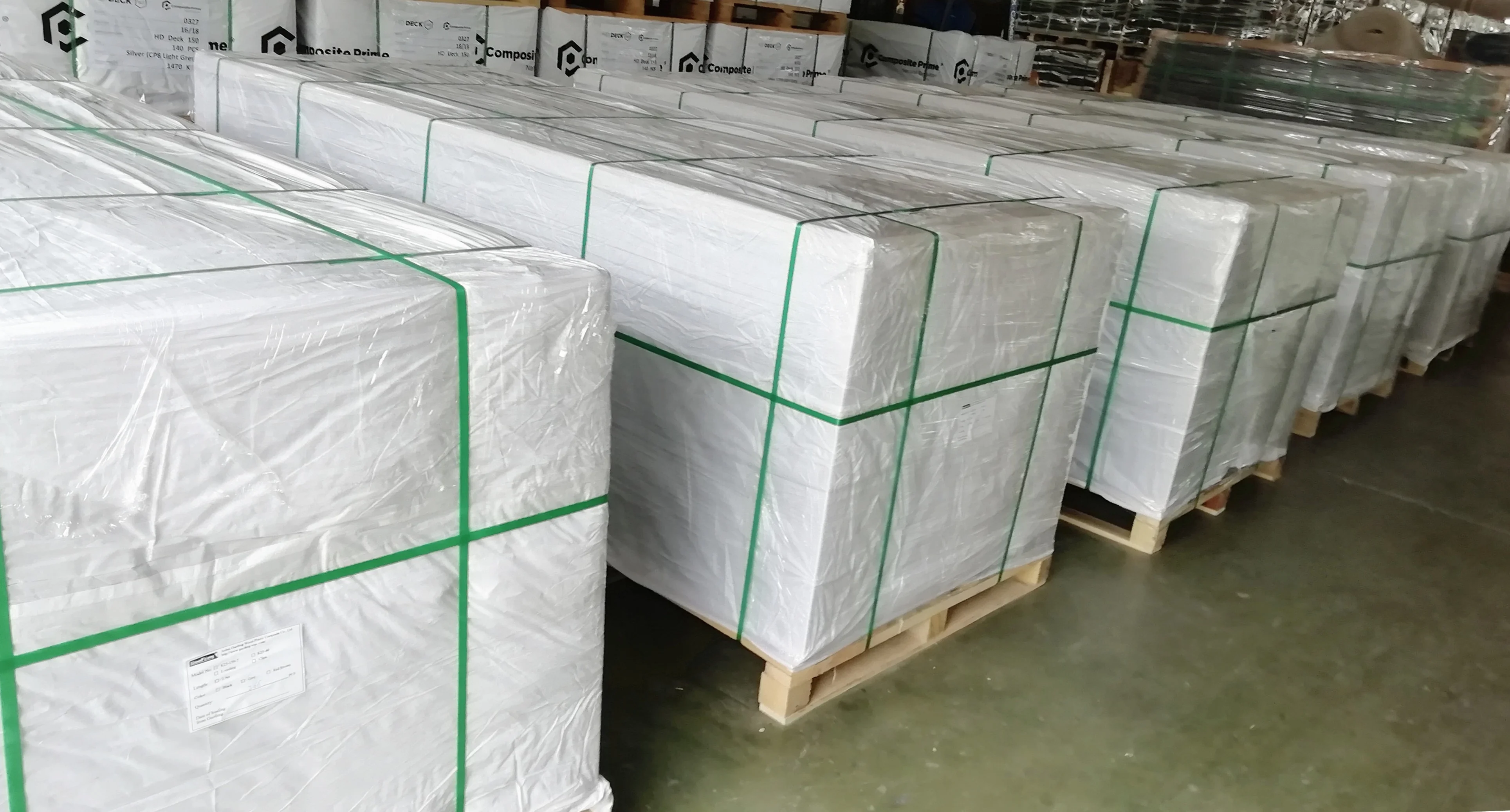 3D embossing deck wpc Golden teak wood grain Long lasting WPC composite decking